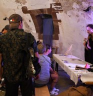 L'HISTOIRE SANS FREIN : DONJON ET CHAPERON