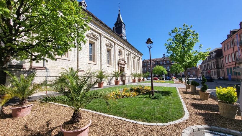 Table ronde : Religion et démocratie dans la société...