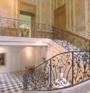 Musée d'Art Hôtel Sarret de Grozon