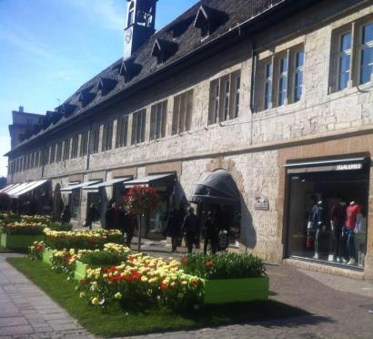 Aux Galeries